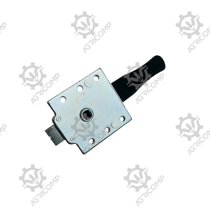 L/H Inner Door Handle Suitable for Massey Ferguson 550 565 575 590 595 Tractors.