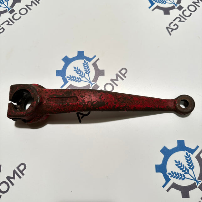 International Harvester B250 Steering Arm RH