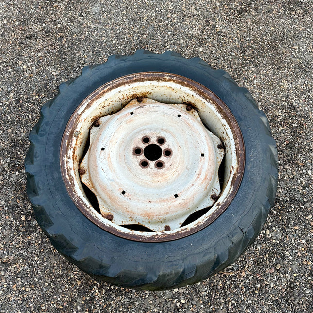 Ford 4000 Rear Wheel